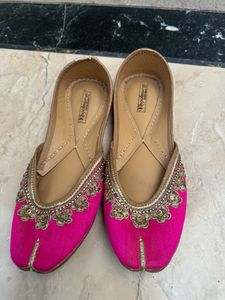 Hot Pink Mojaris Absolutely New And Gorgeous