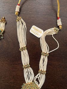 Elegant Pearl Necklace Set