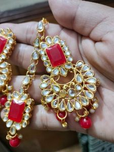 Beautiful Kundan Earings And Mang Tikjja