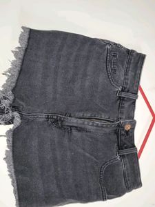 27 Waist H&amp;M Shorts