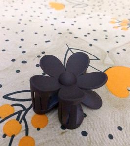 Black Flower Hair Claw Clip