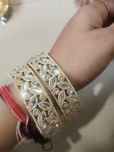 Elegant Gold-Tone Bangle Set