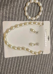 Pearl Necklace Set