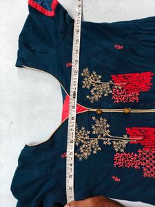 Embroidered salwar set