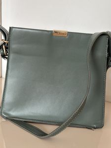 Van Heusen Elegant Crossbody Bag