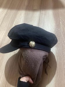 Caps
