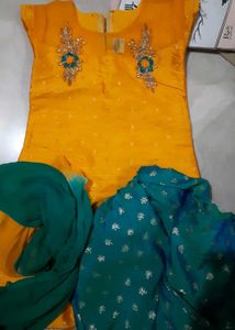 Yellow &amp; Teal Kurta Set