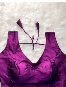 Tranding Sleevless Blouse
