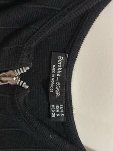 Black Zip Up Crop Top