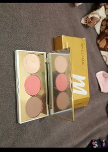 Makeup Kit Of Myglamm