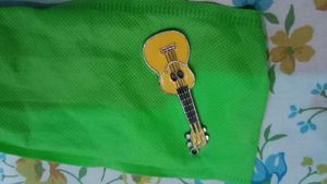 Stylish Guitar Brooch Keychain Yellow