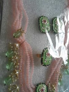 Necklace &amp; Earring Set