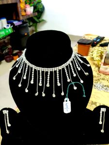 Sparkling Rhinestone Choker Necklace &amp; Earring Set