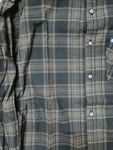 Men&#39;s Plaid Shirt