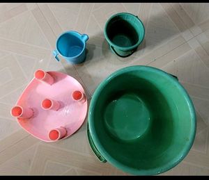 bucket 🪣 &amp; mug &amp; bath stand set