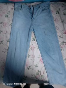 Light Wash Straight Leg Jeans