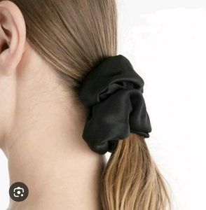 Pack Of 6 Scrunchies Brand New