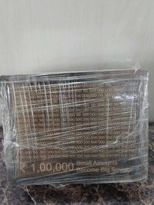 1 Lakh Savings piggy bank