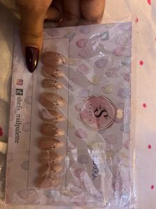 Press-Ons Nails Cat eye- Nude color
