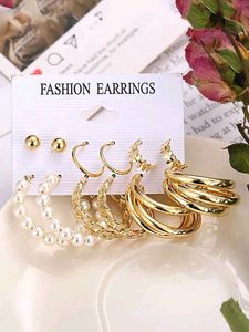 Chic Earring Set