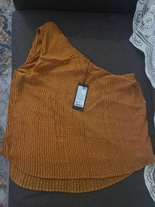 One Shoulder Top