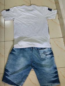 Capri and t-shirt for boys