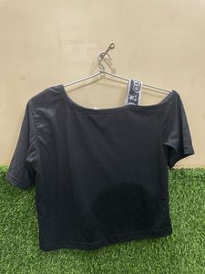 ONE SHOULDER BLACK PRINTED TOP