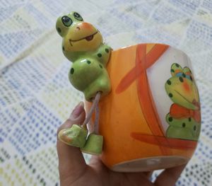 Frog With Hanging Legs Cup