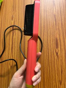 Hair Brush &amp; Straightening Built With Comb