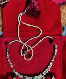 Traditional Kundan Jewellery Set