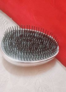 Avacado Shaped Mens Comb