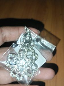 Beautiful Saree Pin