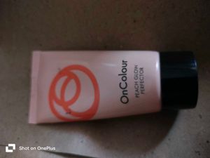 On Colour Peach Glow Perfecter Oriflame