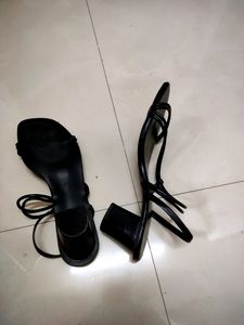 Free Delivery Brand New  Stylish Zudio Heels