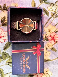 Beautiful Women Rose Gold Watch
