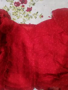 A Red Top