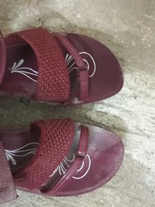 Maroon Heena Sandals