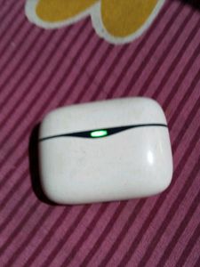 Not working earbuds || Only case workin