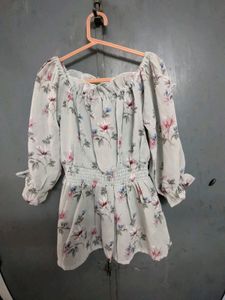 Puff Sleeve Floral Top