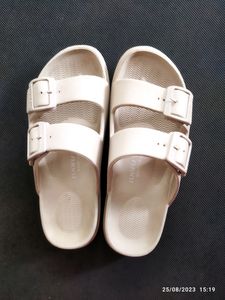Winter Flipflops From Luofu