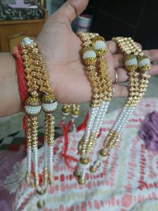 Groom Mala