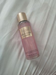 Victoria&#39;s Secret Amber Romance
