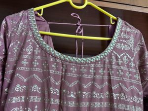 “Avaasa” Mauve Flared Ethnic Gown