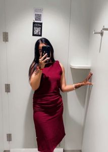 Burgundy Sleeveless Midi Dress