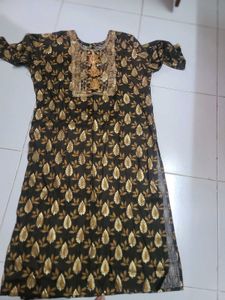 Elegant Black &amp; Gold Kurta