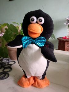 Cute Penguin Plush Toy
