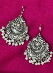 Silver finish swan earrings