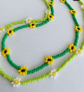Daisy Beaded Bracelet