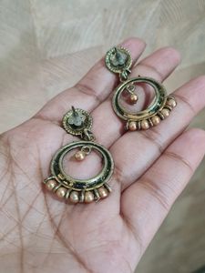 Earing 2