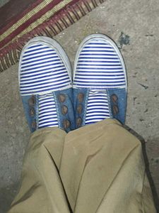 Striped Casual Shoes